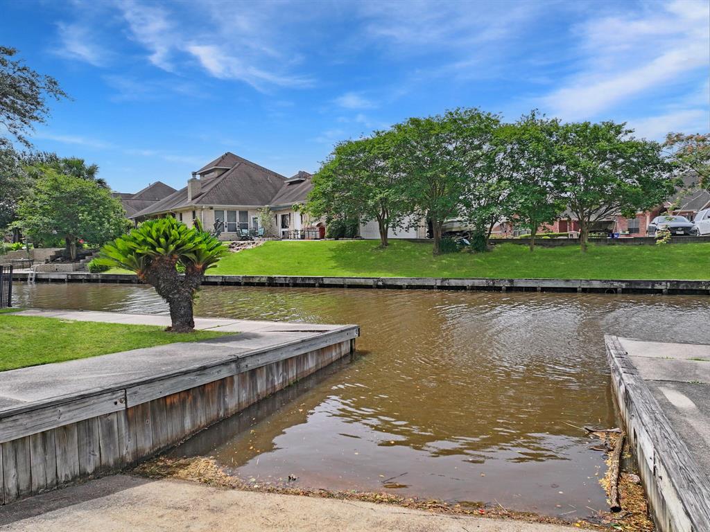 404 Pintail Lane, Orange, Texas image 35
