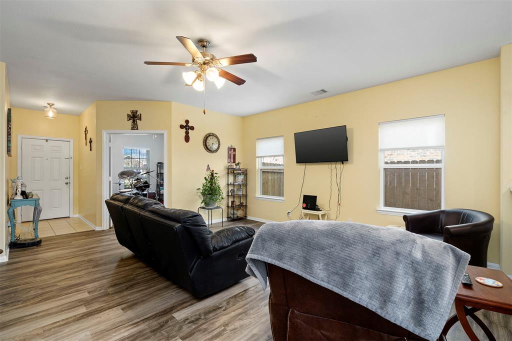 4914 Seaside Sparrow Lane