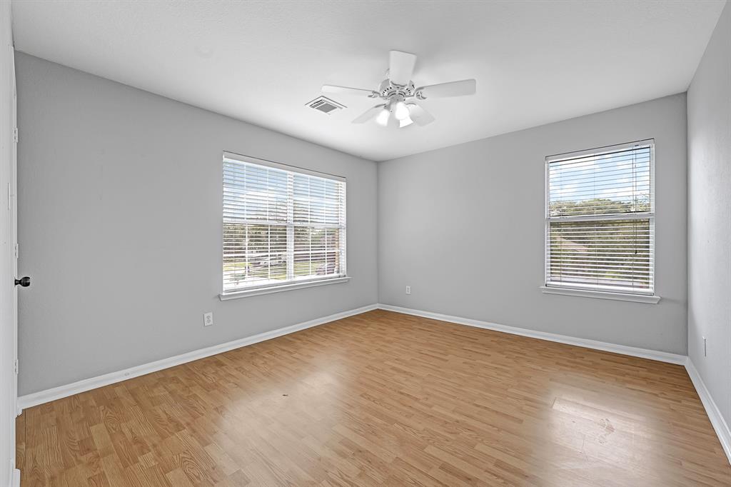 16203 Aspen Arbor Court, Friendswood, Texas image 17