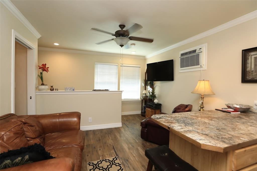 932 W Gardner Street, Houston, Texas image 14