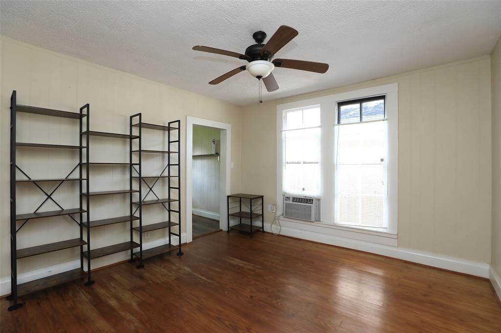 932 W Gardner Street, Houston, Texas image 4