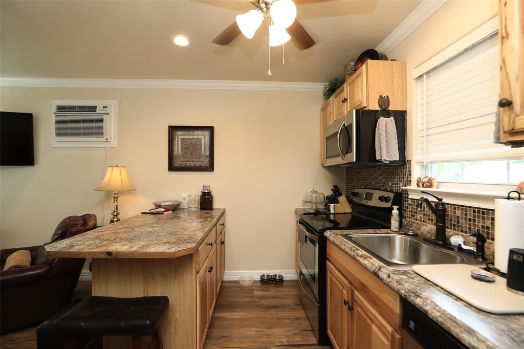 932 W Gardner Street, Houston, Texas image 13