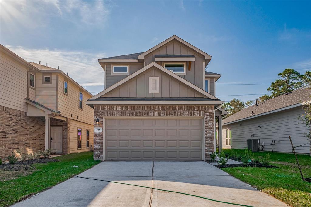 27083 Badger Way, Magnolia, Texas image 1
