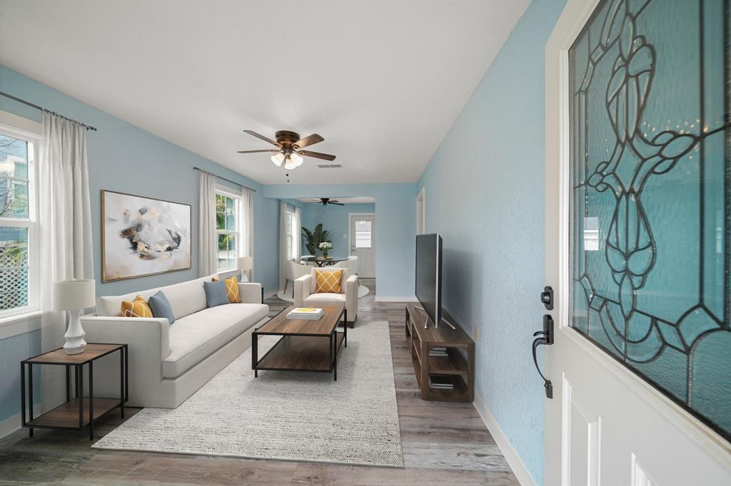 5528 Menard Avenue, Galveston, Texas image 2