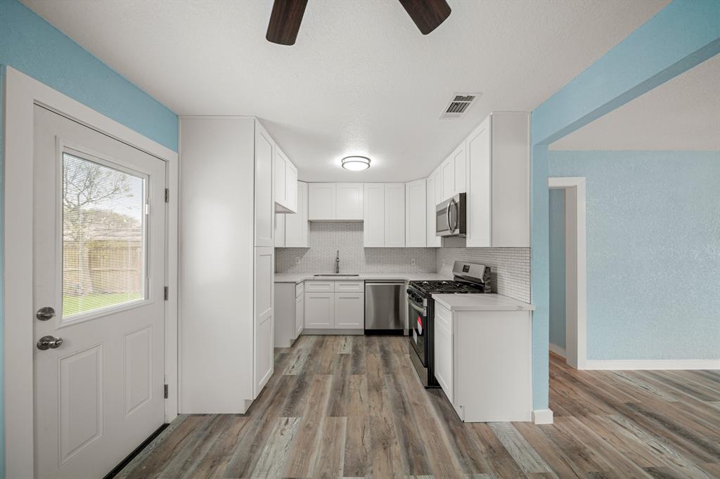5528 Menard Avenue, Galveston, Texas image 5