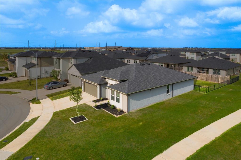 4019 Capel Cove Court, Katy, Texas image 10