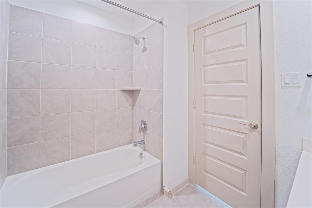 4019 Capel Cove Court, Katy, Texas image 27