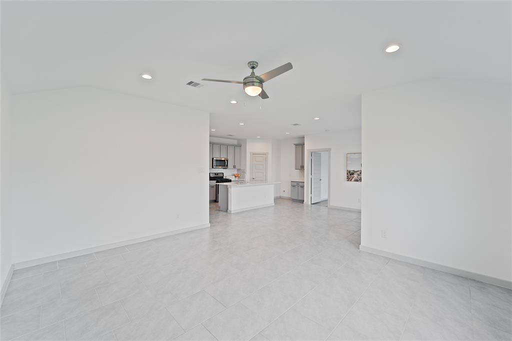 4019 Capel Cove Court, Katy, Texas image 17