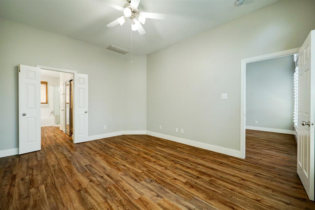 Photo 13 of 25 of 8918 Summer Ash Lane townhome