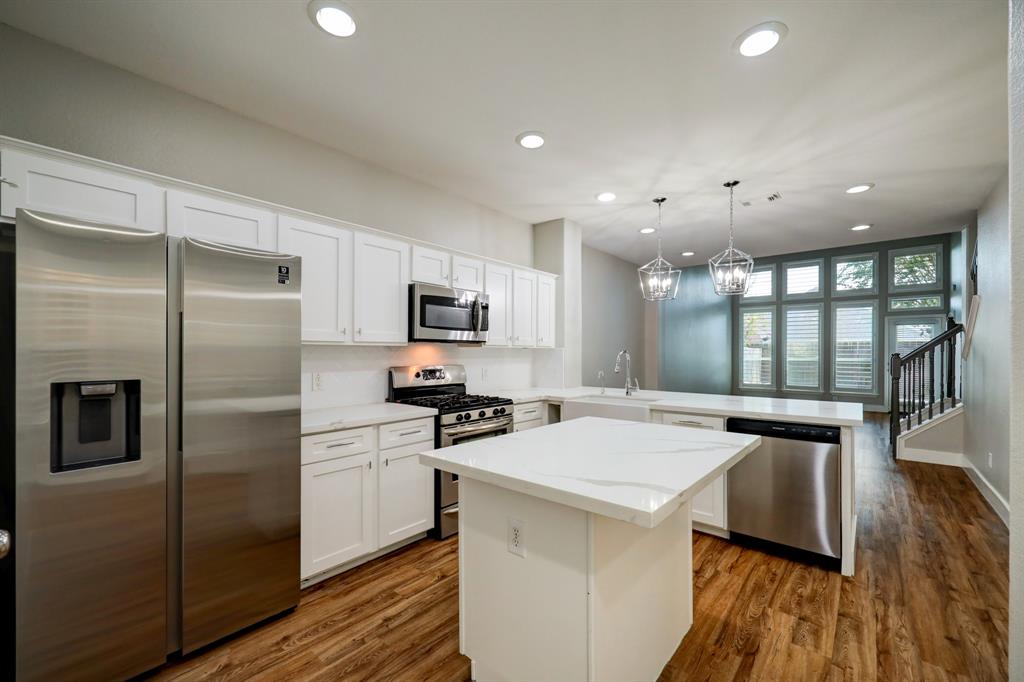 Photo 3 of 25 of 8918 Summer Ash Lane townhome