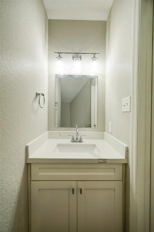 Photo 10 of 25 of 8918 Summer Ash Lane townhome