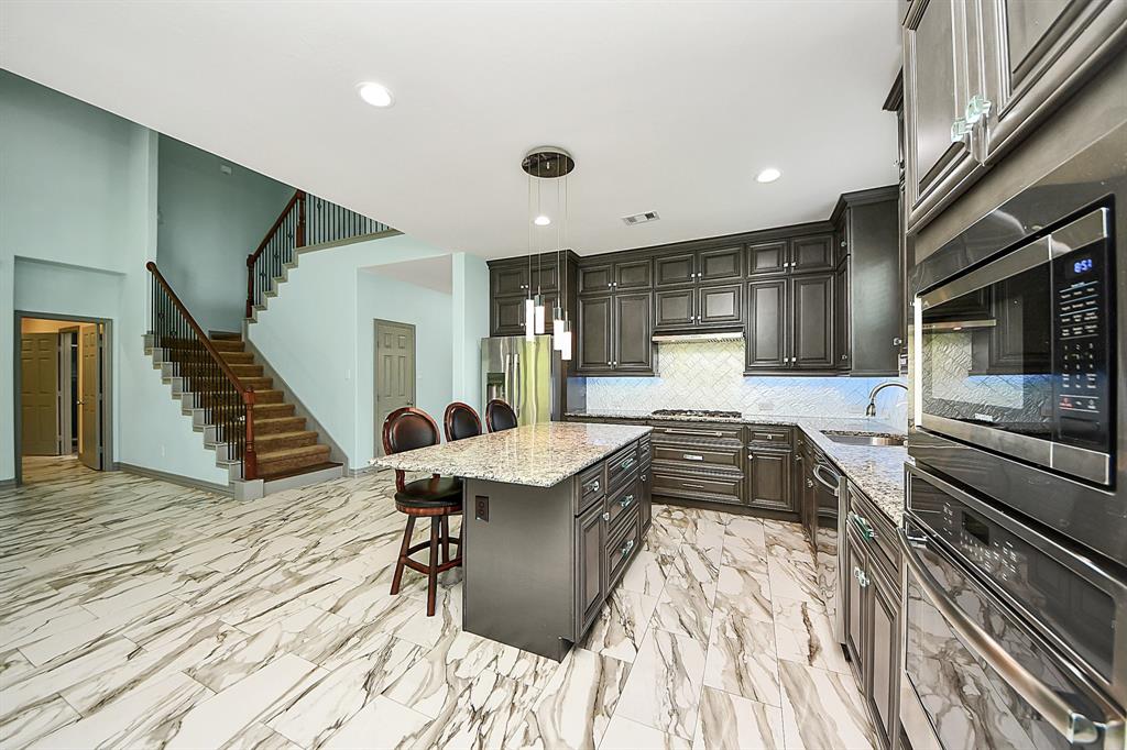4410 Lodge Vine Court, Sugar Land, Texas image 15