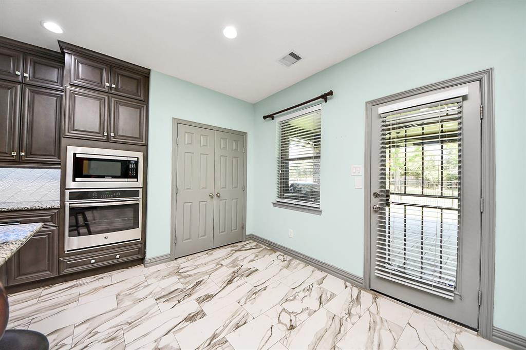 4410 Lodge Vine Court, Sugar Land, Texas image 18