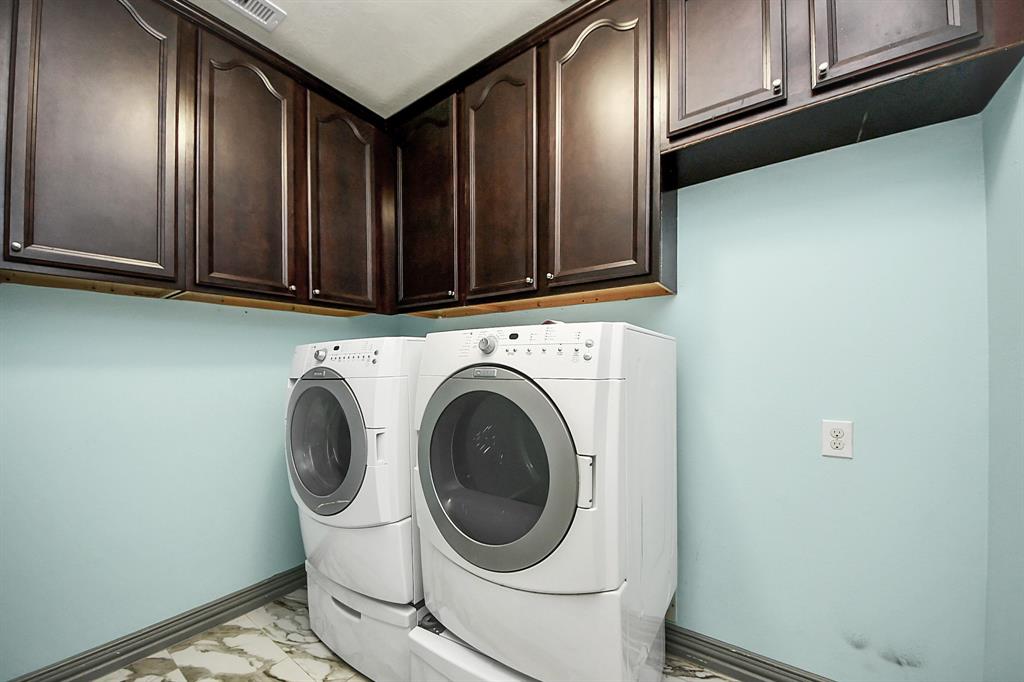 4410 Lodge Vine Court, Sugar Land, Texas image 11
