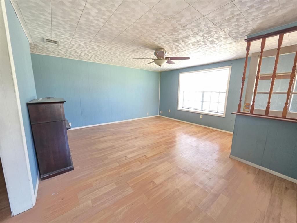 235 2nd Street, Van Vleck, Texas image 7