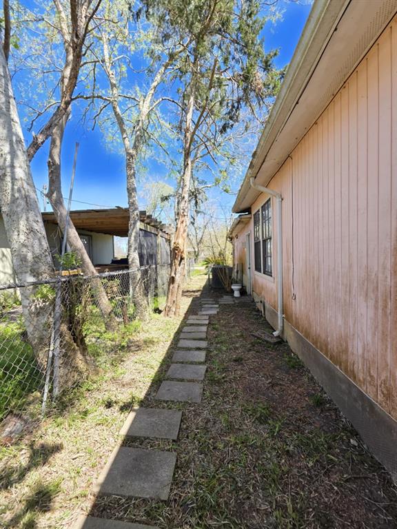 235 2nd Street, Van Vleck, Texas image 23