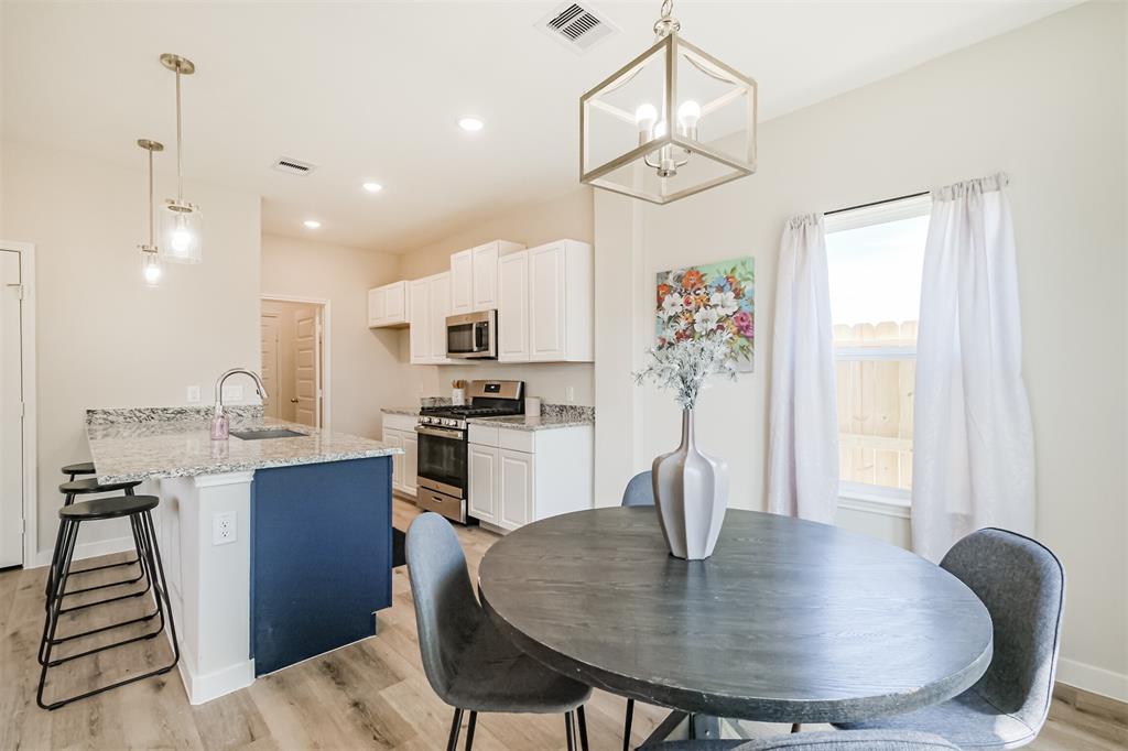 703 Majestic Eagle Court, Houston, Texas image 11