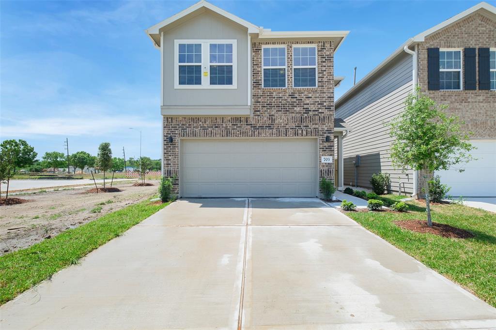 703 Majestic Eagle Court, Houston, Texas image 1