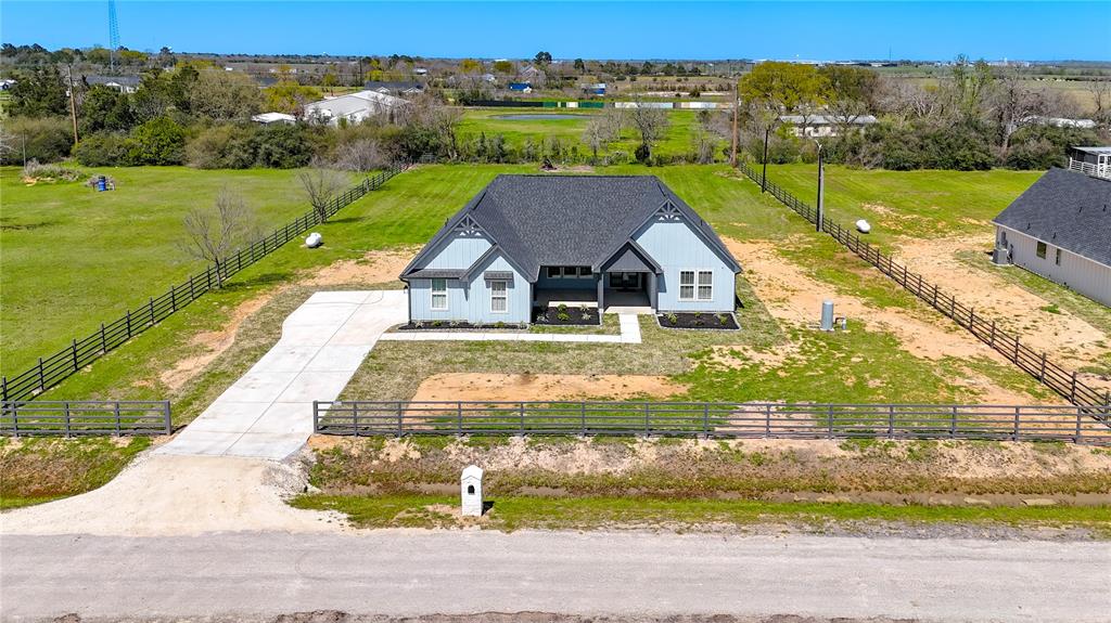34092 Meredith Street, Waller, Texas image 1
