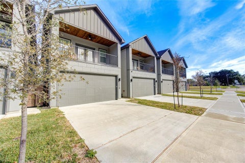 Townhouse For Rent - 3406 Garapan Street #B<br/> Houston, TX 77091