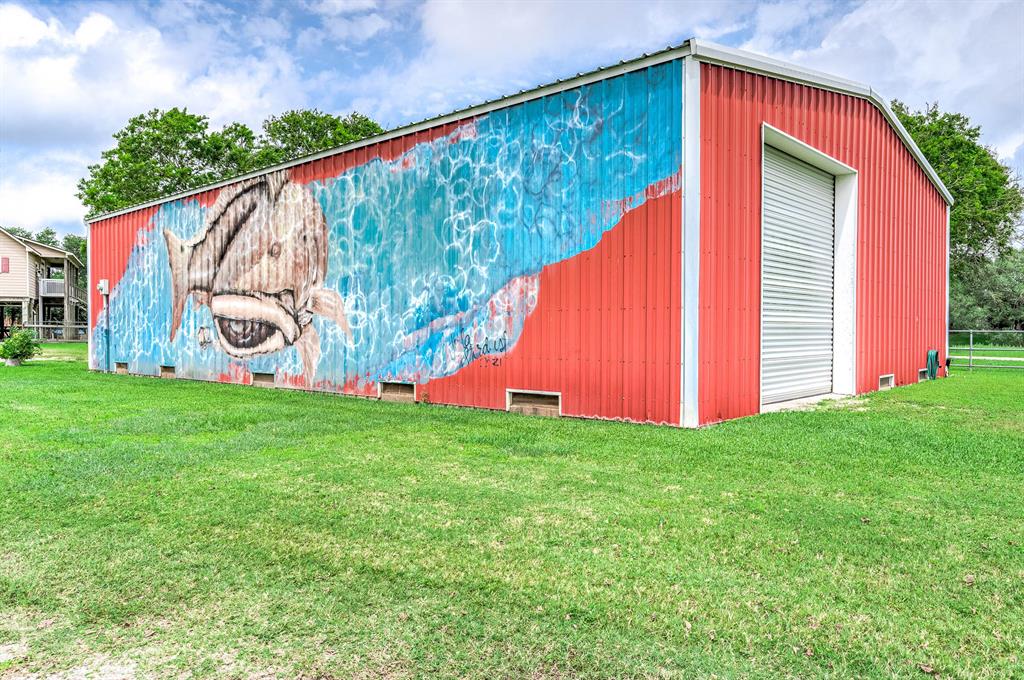 579 County Road 296, Sargent, Texas image 3