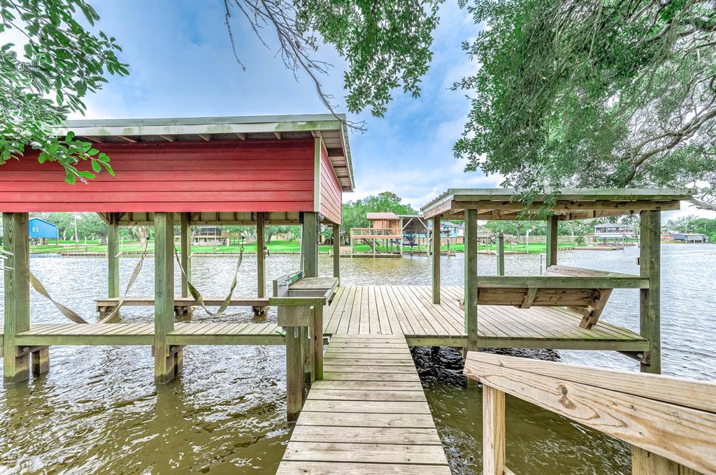 579 County Road 296, Sargent, Texas image 2