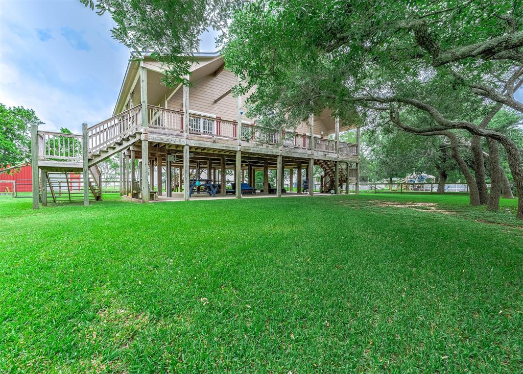 579 County Road 296, Sargent, Texas image 13