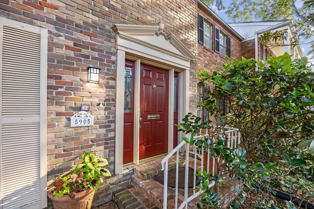 5905 Sugar Hill Drive #221, Houston, Texas image 3