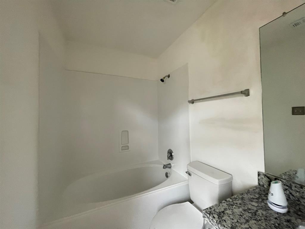 951 Verde Trails Drive, Houston, Texas image 13