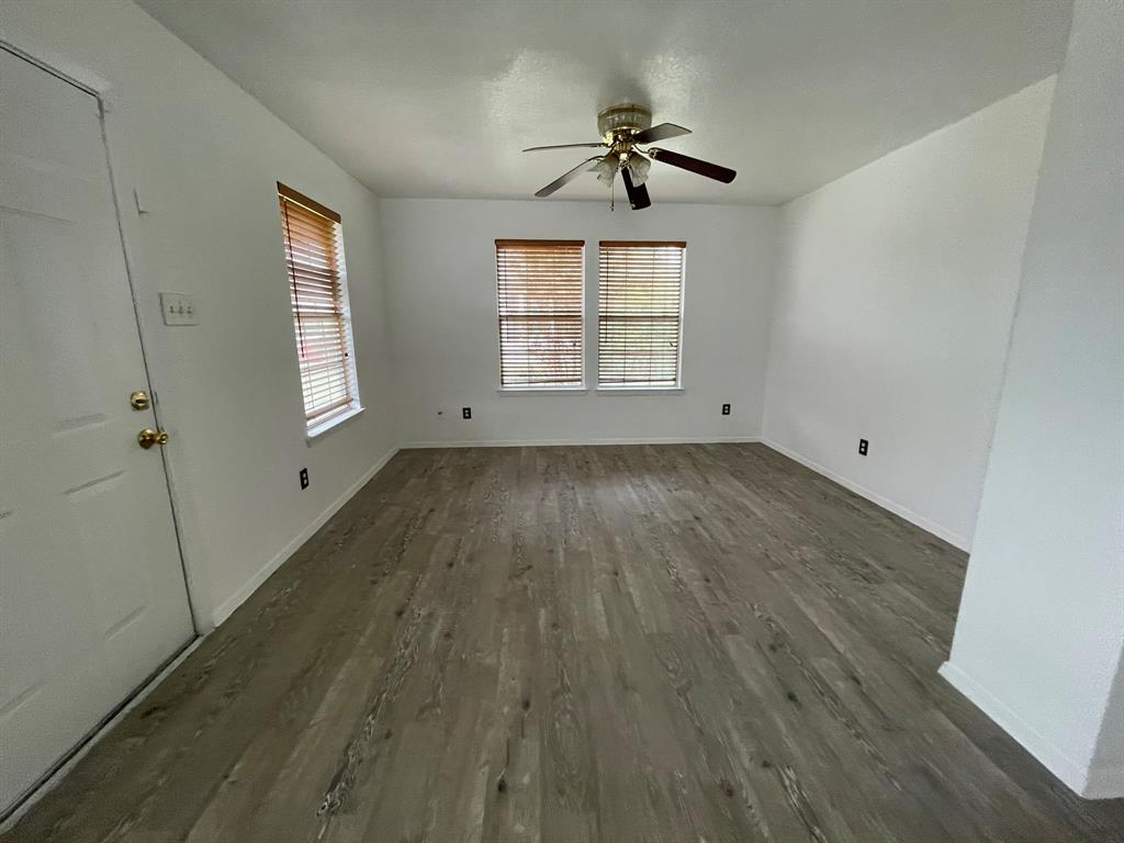 951 Verde Trails Drive, Houston, Texas image 2