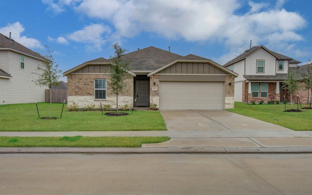 30301 Kingston Heath Drive, Cleveland, Texas image 3