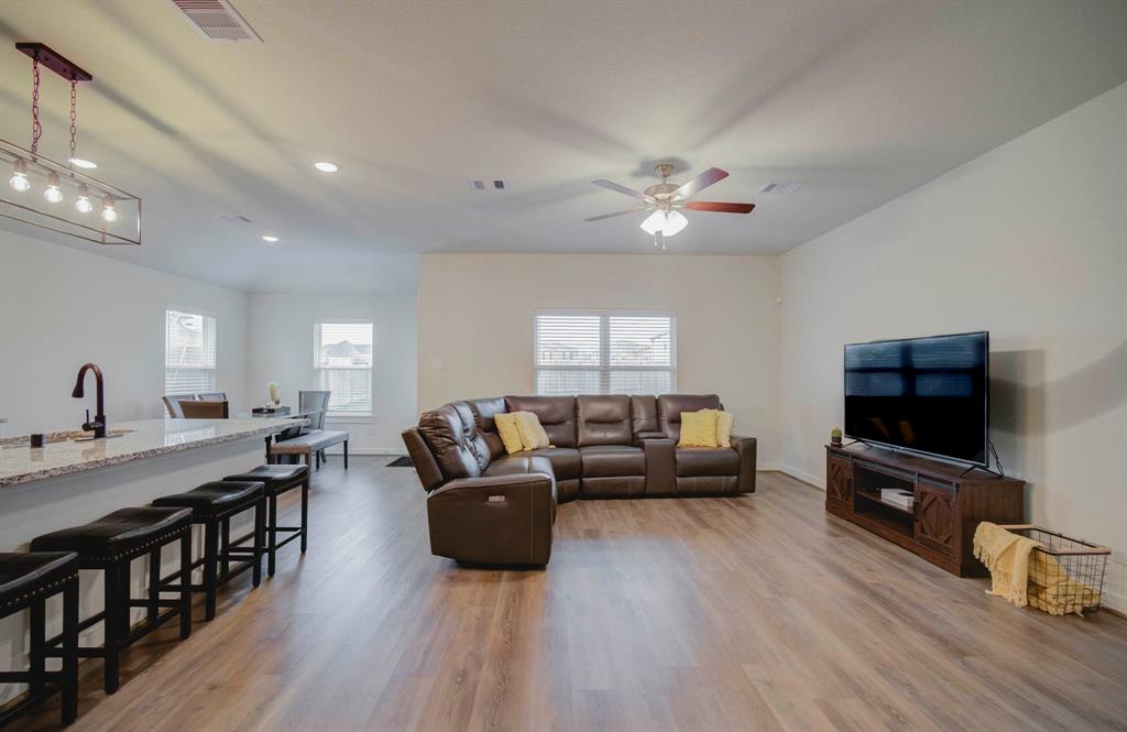 30301 Kingston Heath Drive, Cleveland, Texas image 12
