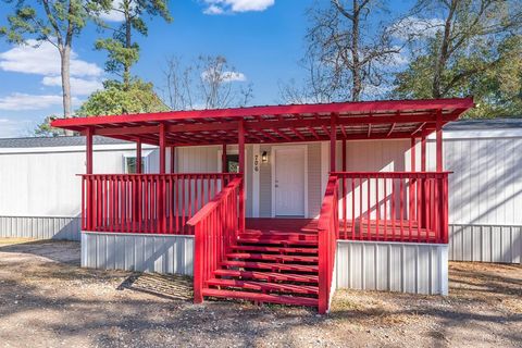 Manufactured Home in Pinehurst TX 706 Pine Hill Street.jpg