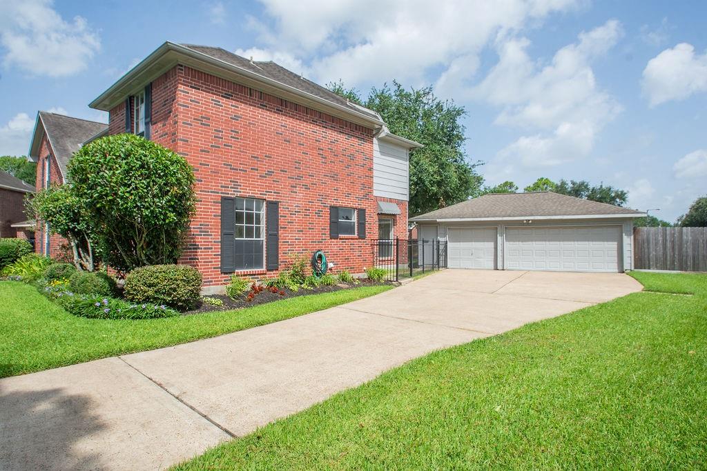 702 E Haven Court