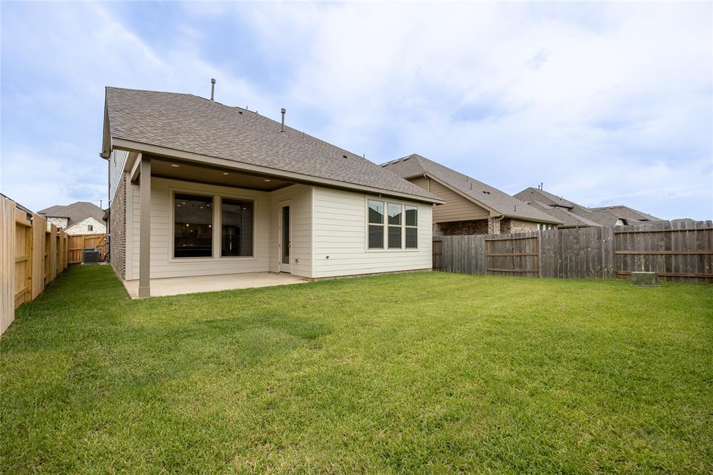 825 Laguna Green Lane, Katy, Texas image 14