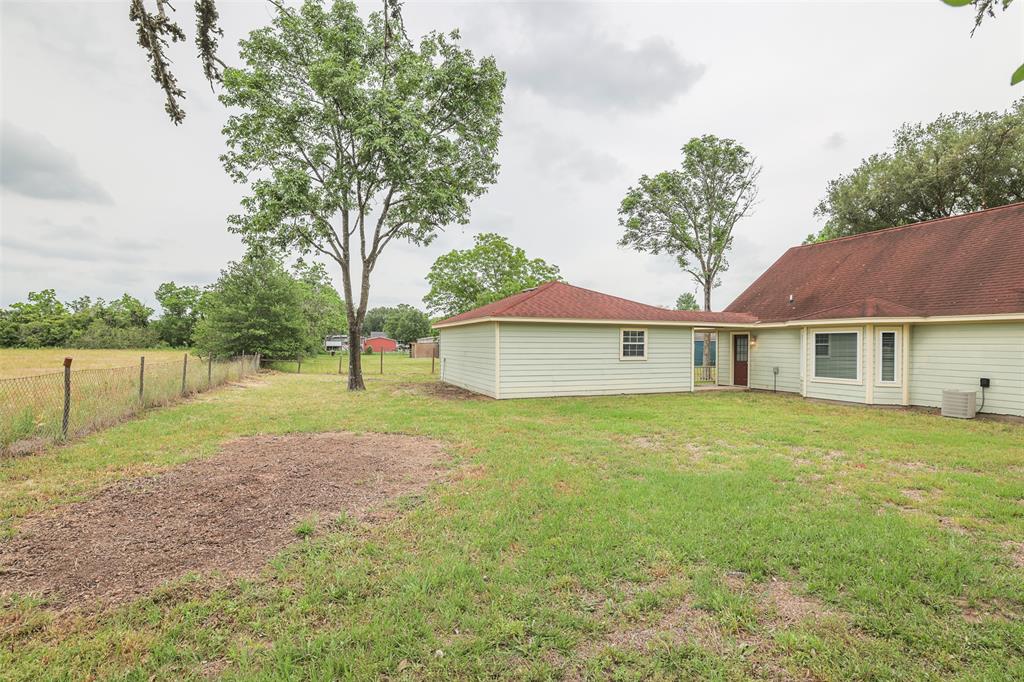 34710 Rodeo Road, Waller, Texas image 9