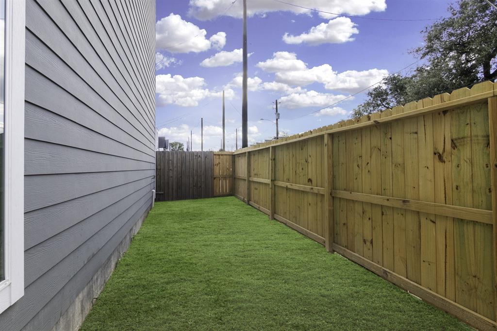4702 Ward St, Houston, Texas image 4