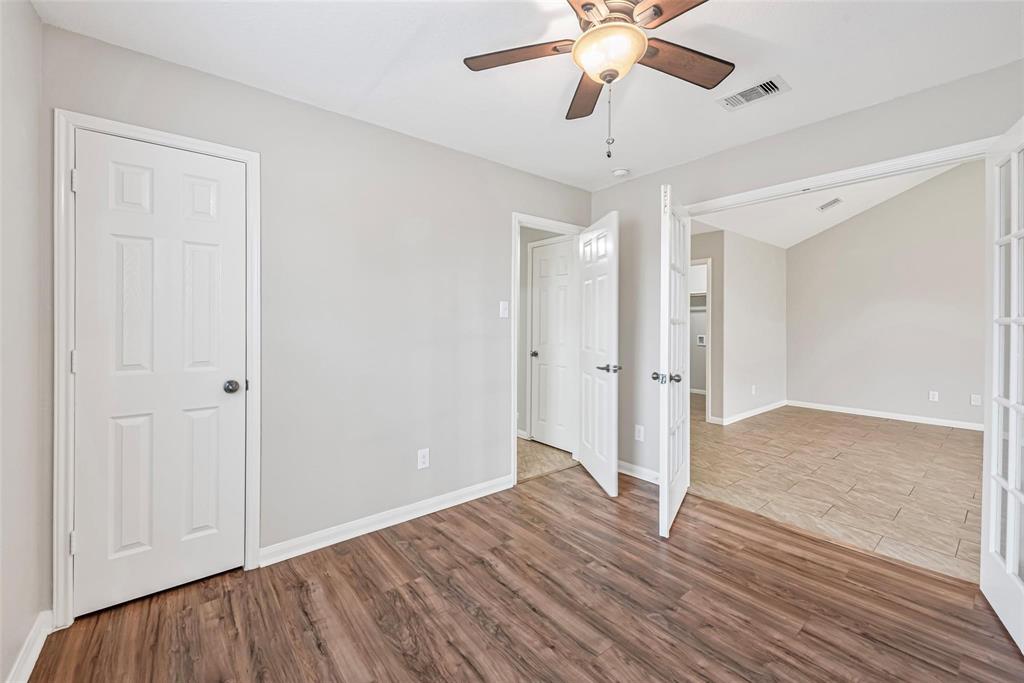 804 Indigo Springs Lane, La Marque, Texas image 10