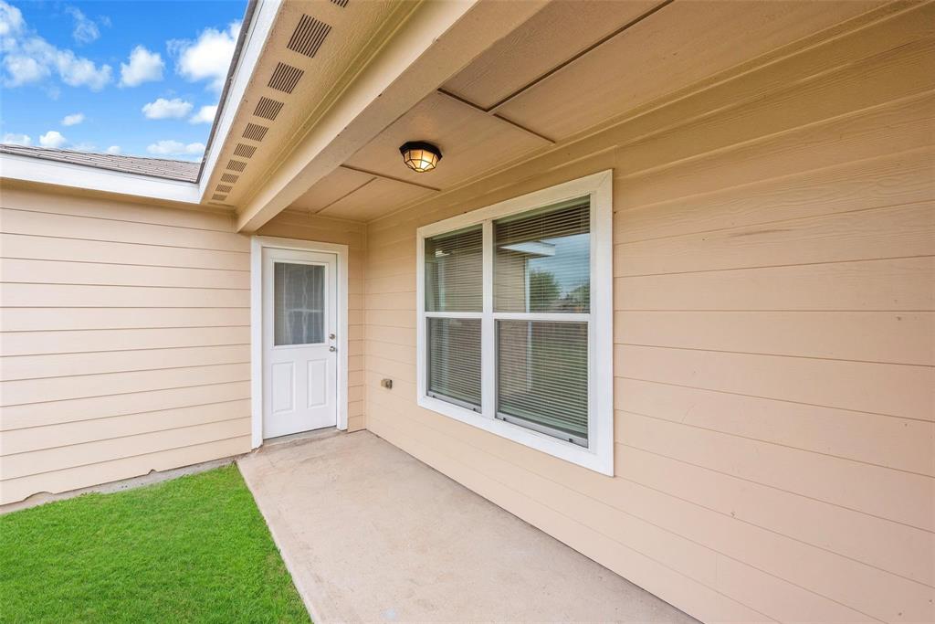804 Indigo Springs Lane, La Marque, Texas image 6