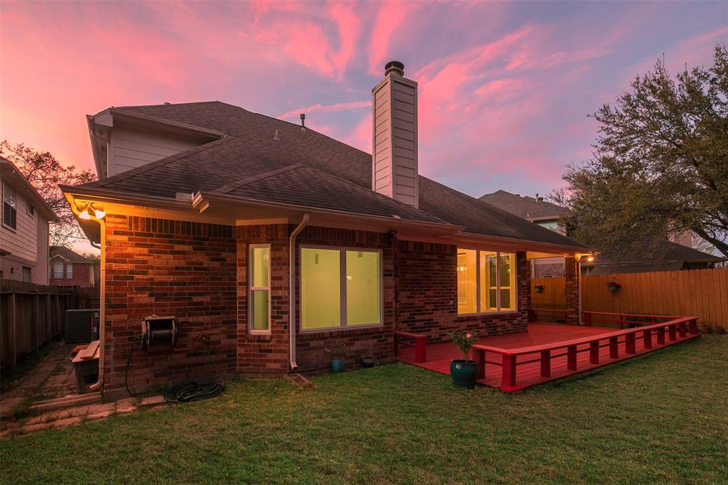 2111 Scenic Hollow Court, Katy, Texas image 32