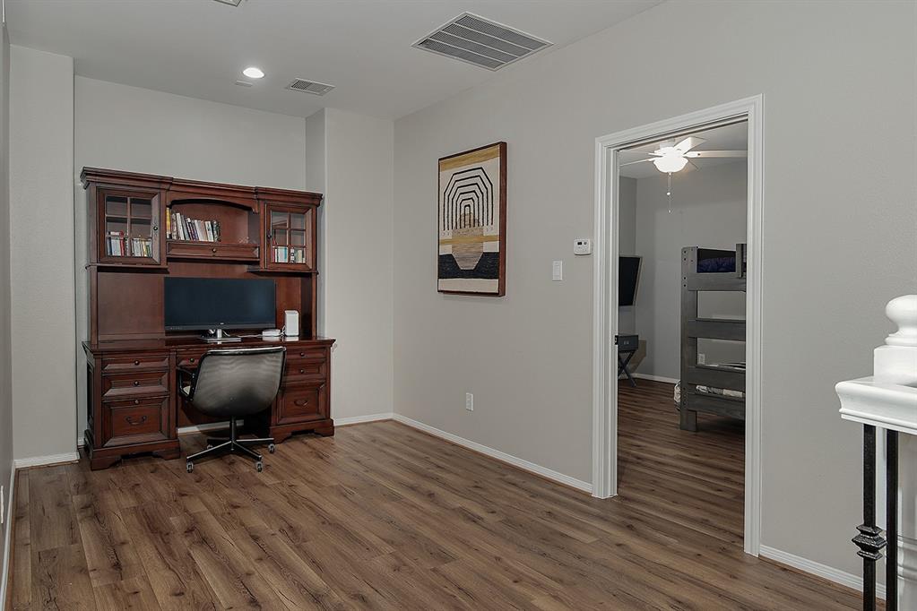 11 Heathcote Court, The Woodlands, Texas image 17