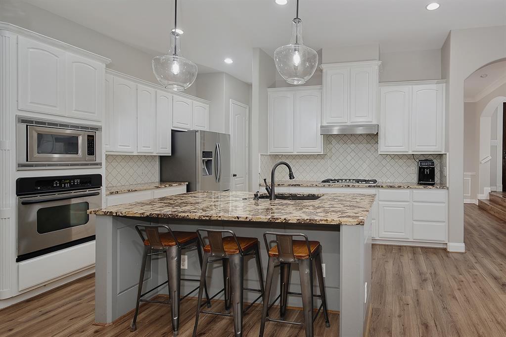 11 Heathcote Court, The Woodlands, Texas image 7