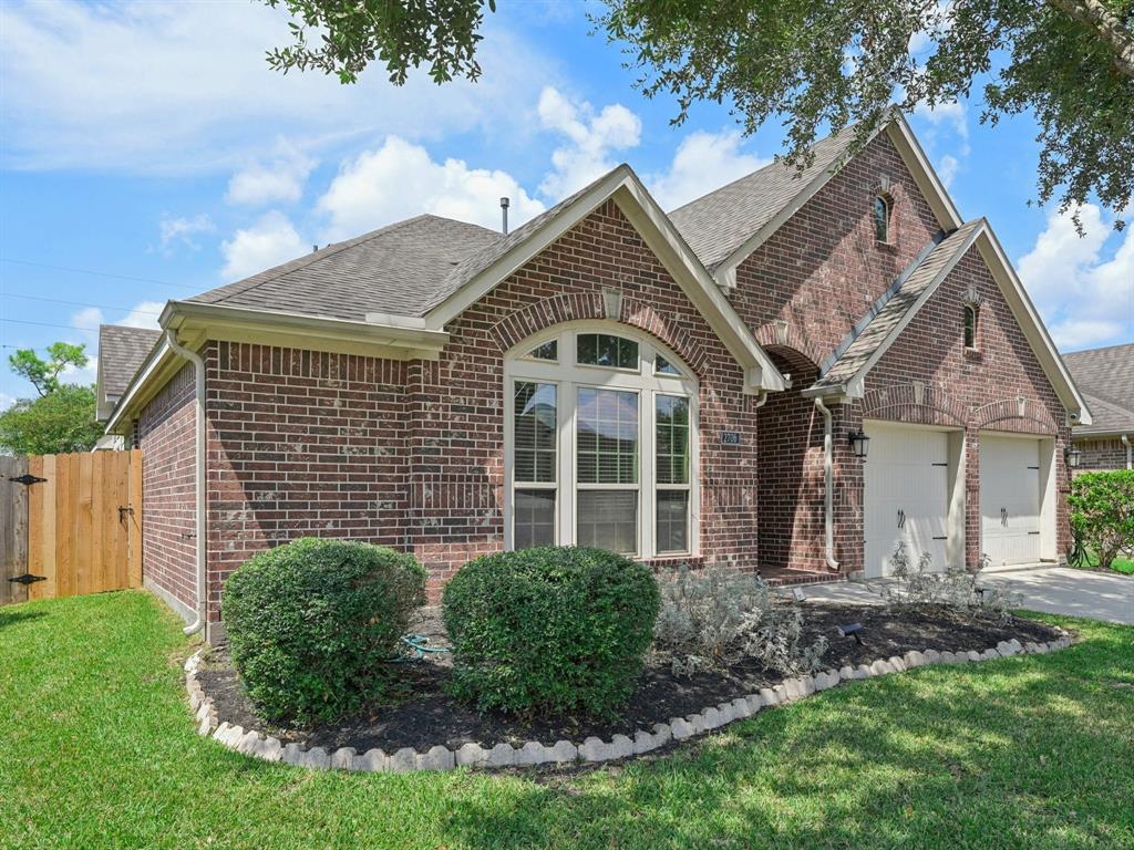 2706 Ginger Cove Lane, Pearland, Texas image 2