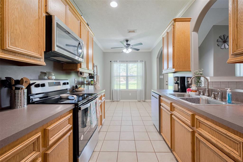 9 Hickory Lane, Dayton, Texas image 14