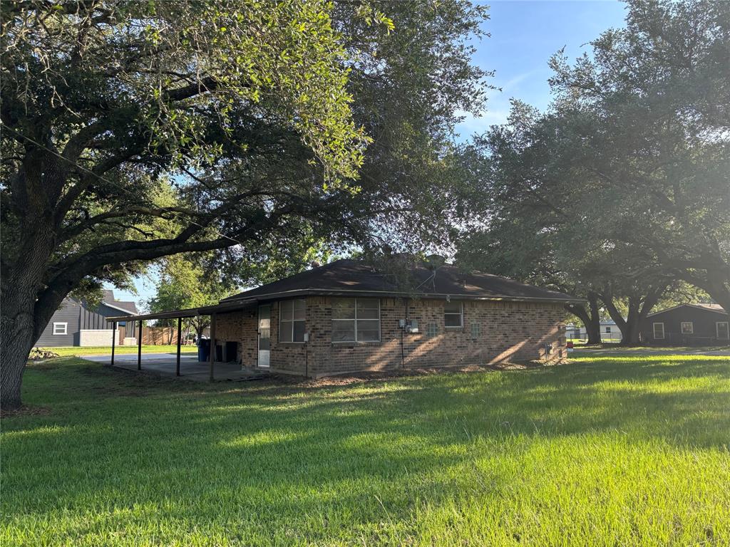 346 9th Street, Hempstead, Texas image 4