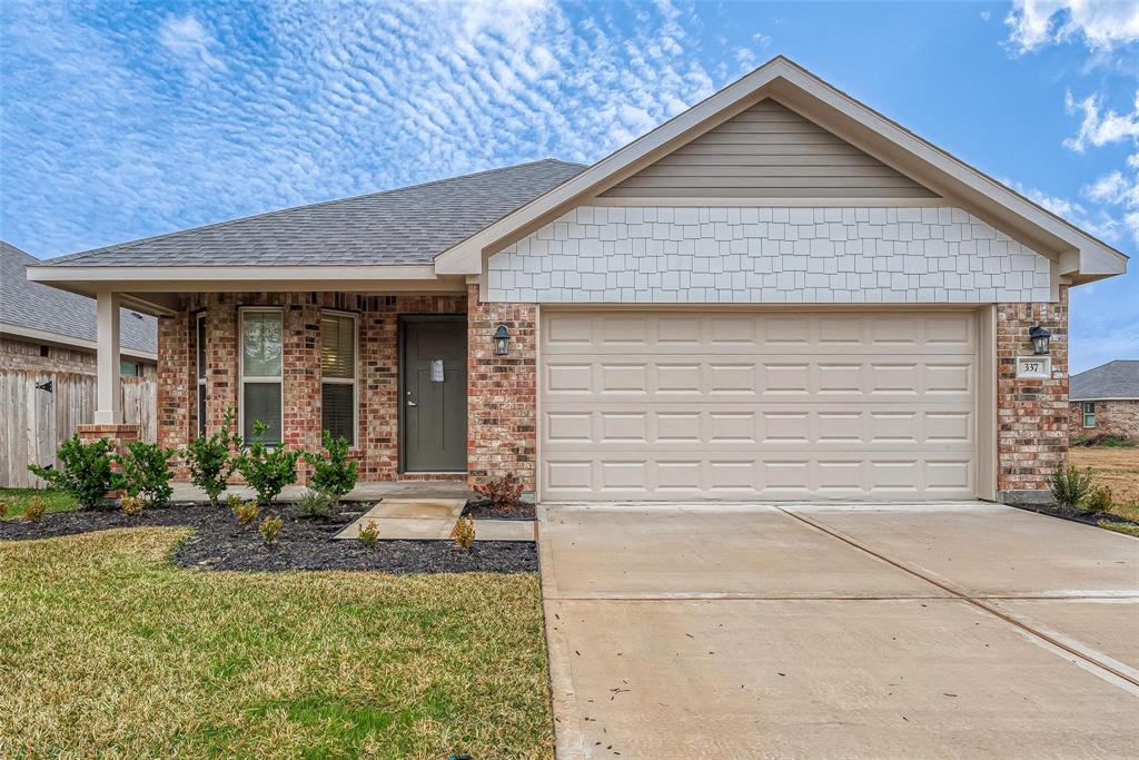 View Dickinson, TX 77539 house
