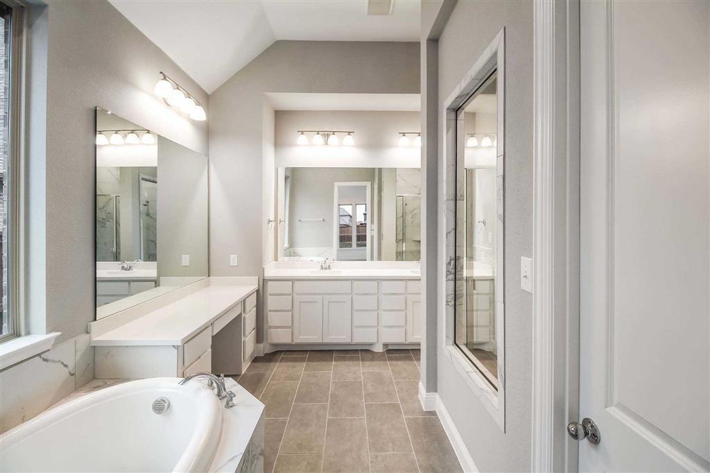 7115 Hawkcrest Lane, Katy, Texas image 18