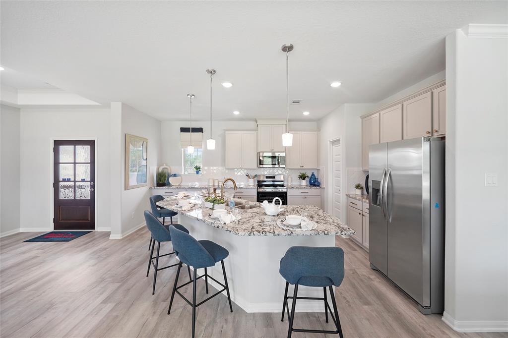 701 Barton Place Drive, Cleveland, Texas image 3