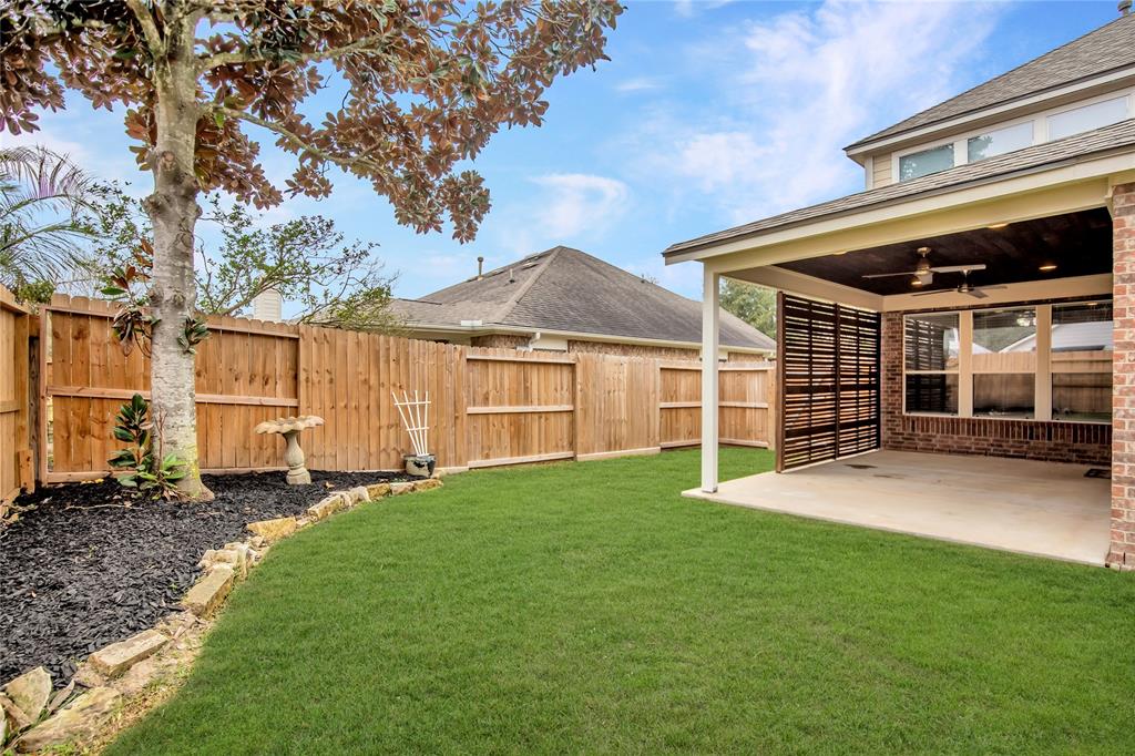 26953 Kings Crescent Drive, Kingwood, Texas image 33
