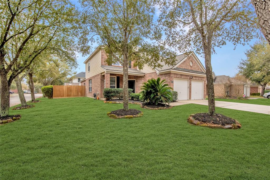 26953 Kings Crescent Drive, Kingwood, Texas image 2